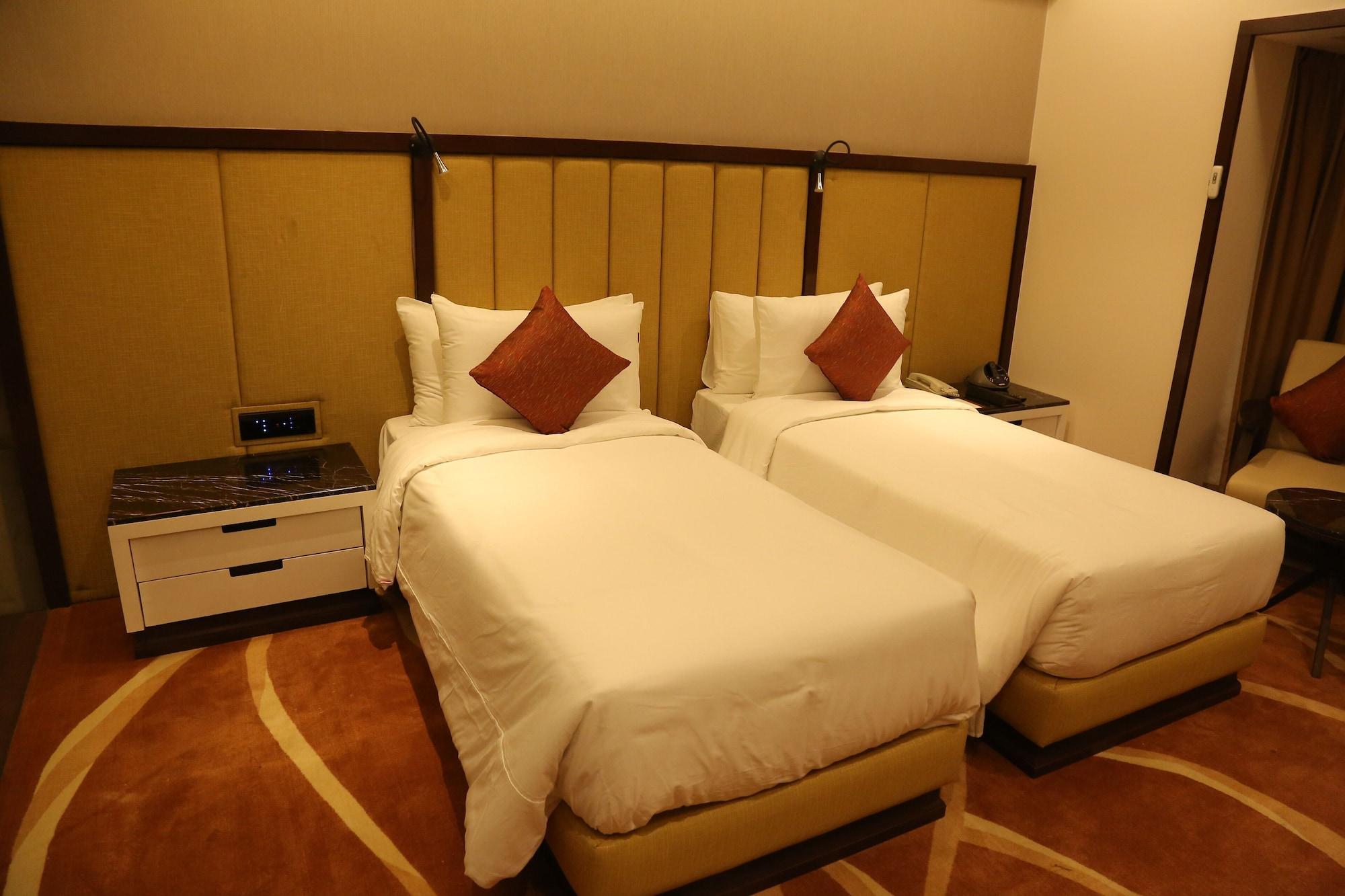Radisson Lucknow City Center Ngoại thất bức ảnh
