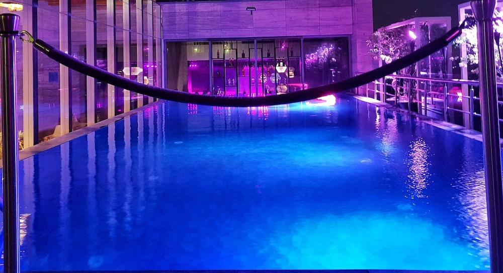 Radisson Lucknow City Center Ngoại thất bức ảnh