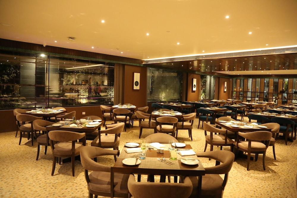 Radisson Lucknow City Center Ngoại thất bức ảnh