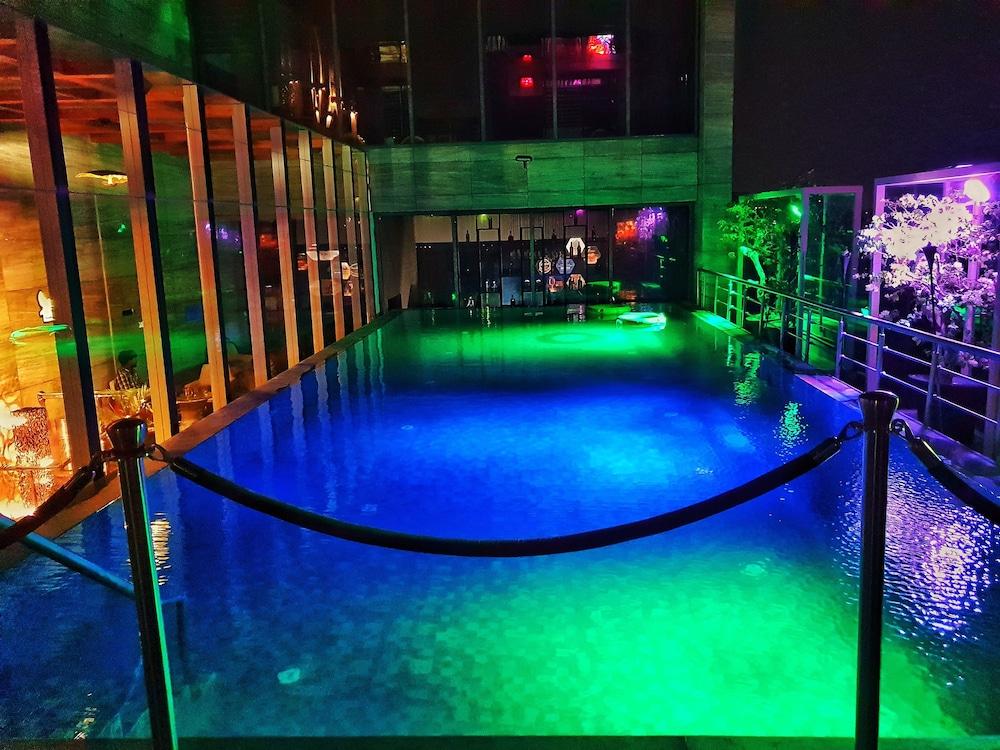 Radisson Lucknow City Center Ngoại thất bức ảnh