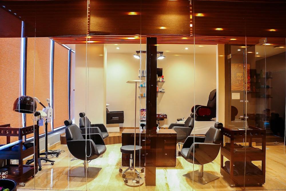 Radisson Lucknow City Center Ngoại thất bức ảnh