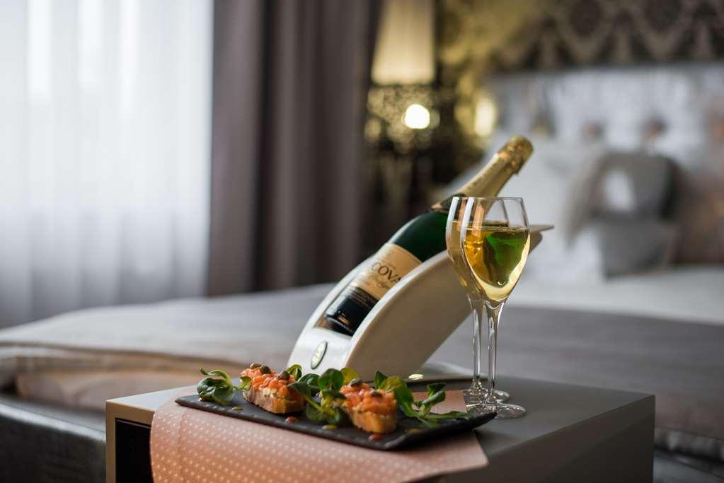 Radisson Lucknow City Center Phòng bức ảnh